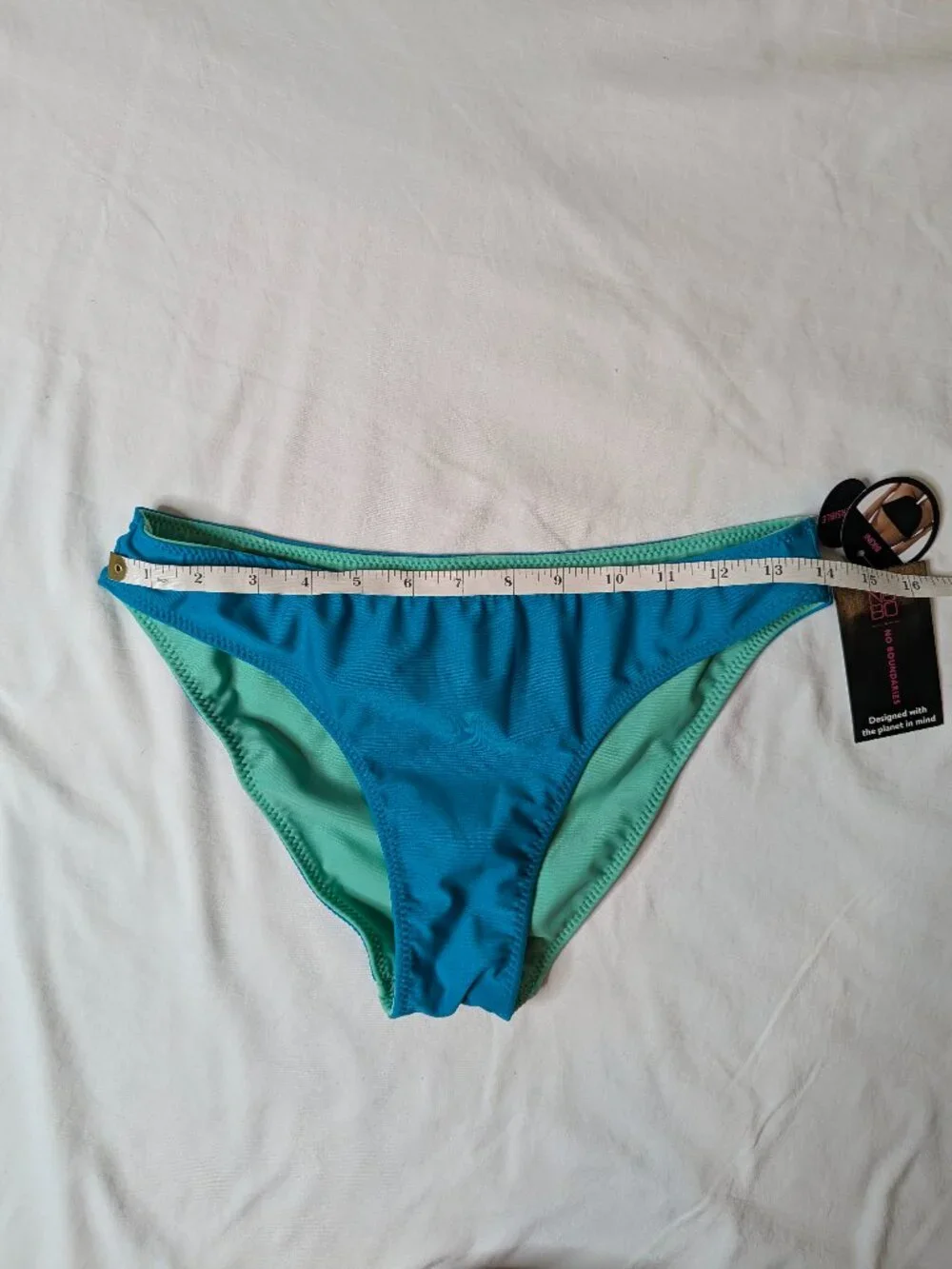 No Boundaries Blue/teal Reversible Bathingsuit Bottoms, NWT size Medium